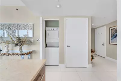 475 Brickell Ave #3515, Miami, FL 33131 - Photo 16