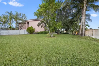 192 SW 204th Ave #192, Pembroke Pines, FL 33029 - Photo 28