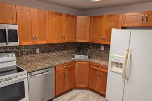 210 Sea View Dr, Key Biscayne, FL 33149 - Photo 6