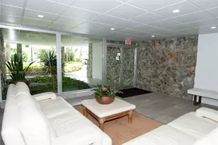 210 Sea View Dr, Key Biscayne, FL 33149 - Photo 14