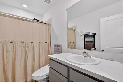 310 NE 1st Dr, Florida City, FL 33034 - Photo 20
