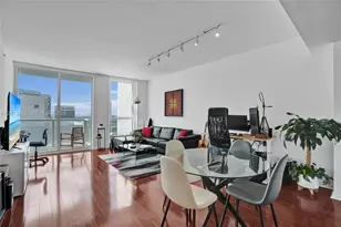 253 NE 2nd St, Miami, FL 33132 - Photo 8