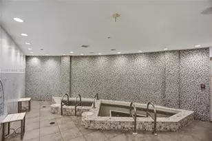 253 NE 2nd St, Miami, FL 33132 - Photo 40