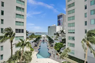 253 NE 2nd St, Miami, FL 33132 - Photo 26