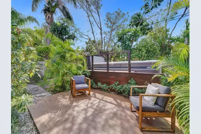 918 NE 4th Court, Hallandale Beach, FL 33009 - Photo 20