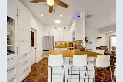 918 NE 4th Court, Hallandale Beach, FL 33009 - Photo 26