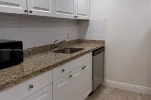 1551 SW 135th Terrace, Pembroke Pines, FL 33027 - Photo 2