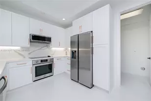 1455 Breakwater Terrace, Hollywood, FL 33019 - Photo 6