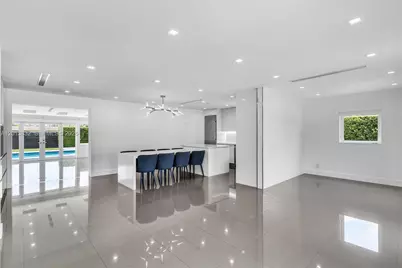 3112 Village Green Dr, Miami, FL 33175 - Photo 4