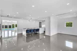 3112 Village Green Dr, Miami, FL 33175 - Photo 4
