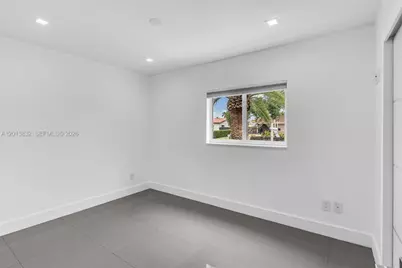 3112 Village Green Dr, Miami, FL 33175 - Photo 16