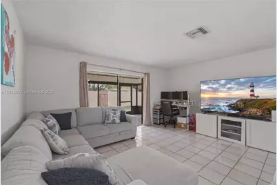 8614 SW 147th Pl, Miami, FL 33193 - Photo 4