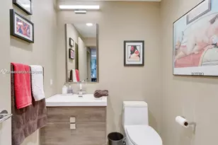 21150 Point Pl, Aventura, FL 33180 - Photo 20