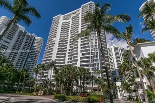 21150 Point Pl, Aventura, FL 33180 - Photo 28