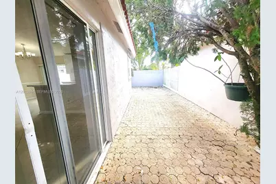 13524 NW 5th Ct #0, Plantation, FL 33325 - Photo 12