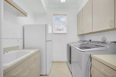2468 Bay Isle Court, Weston, FL 33327 - Photo 24