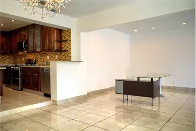 301 SW 5th St, Hallandale Beach, FL 33009 - Photo 12