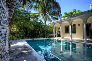 301 SW 5th St, Hallandale Beach, FL 33009 - Photo 22