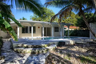 301 SW 5th St, Hallandale Beach, FL 33009 - Photo 24