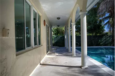301 SW 5th St, Hallandale Beach, FL 33009 - Photo 28