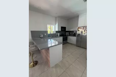 16479 SW 53rd St, Miami, FL 33185 - Photo 4