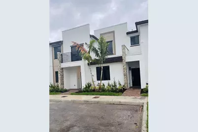 929 NE 211th St, Miami, FL 33179 - Photo 2