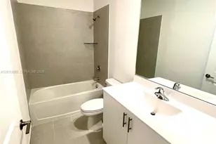 929 NE 211th St, Miami, FL 33179 - Photo 16