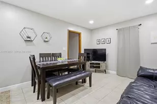 7200 N Oakmont Dr, Hialeah, FL 33015 - Photo 38