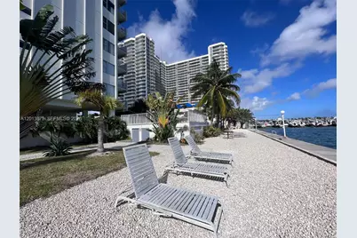 7545 E Treasure Dr #8I, North Bay Village, FL 33141 - Photo 28