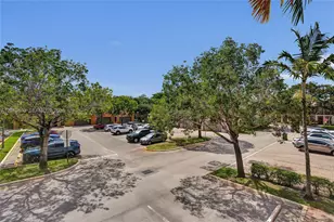 808 SW 147th Ave, Pembroke Pines, FL 33027 - Photo 20