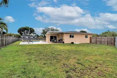 1600 NW 120th Ave, Pembroke Pines, FL 33026 - Photo 28
