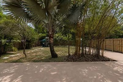 1340 NW 7th Ave, Fort Lauderdale, FL 33311 - Photo 22