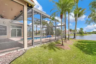 2715 Edgewater Ct, Weston, FL 33332 - Photo 68