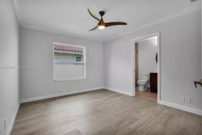 2715 Edgewater Court, Weston, FL 33332 - Photo 32