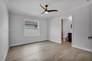 2715 Edgewater Ct, Weston, FL 33332 - Photo 32