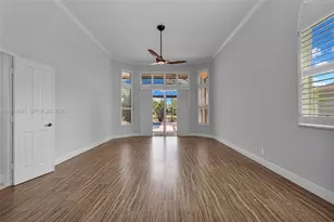 2715 Edgewater Ct, Weston, FL 33332 - Photo 46