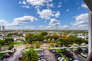 800 Parkview Dr, Hallandale Beach, FL 33009 - Photo 32