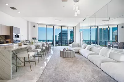 801 S Miami Ave #5702, Miami, FL 33130 - Photo 2