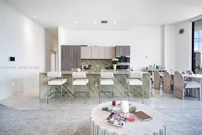 801 S Miami Ave #5702, Miami, FL 33130 - Photo 6