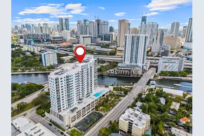 10 SW South River Dr #1506, Miami, FL 33130 - Photo 2