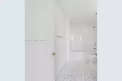 10 SW South River Dr #1506, Miami, FL 33130 - Photo 10