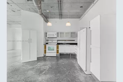 10 SW South River Dr #1506, Miami, FL 33130 - Photo 6
