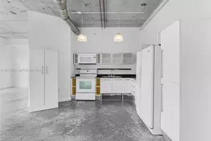 10 SW South River Dr, Miami, FL 33130 - Photo 6