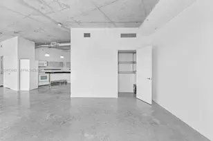 10 SW South River Dr, Miami, FL 33130 - Photo 16
