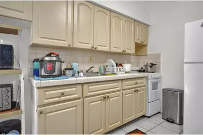 201 NW 25th Ave, Miami, FL 33125 - Photo 26