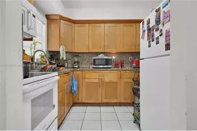 201 NW 25th Ave, Miami, FL 33125 - Photo 4