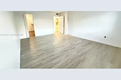 6940 Miami Gardens Dr #1-320, Hialeah, FL 33015 - Photo 6