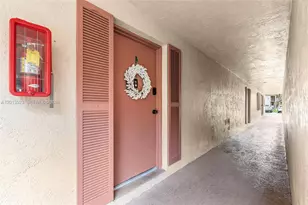 11201 SW 88th St, Miami, FL 33176 - Photo 4