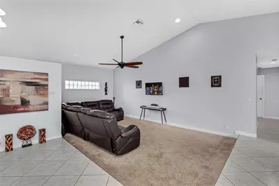 8650 NW 46th Ct, Lauderhill, FL 33351 - Photo 6