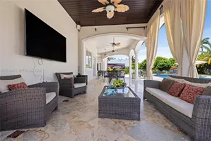 9861 NW 135th St, Hialeah Gardens, FL 33018 - Photo 46